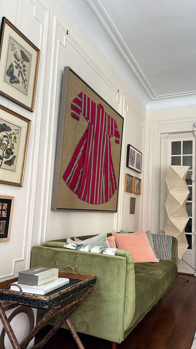 When Walls Begin to Speak – Displaying Antique Clothing as Art
